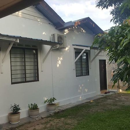 Homestay / Roomstay Muslim Budget Tanjung Malim Tanjong Malim Buitenkant foto