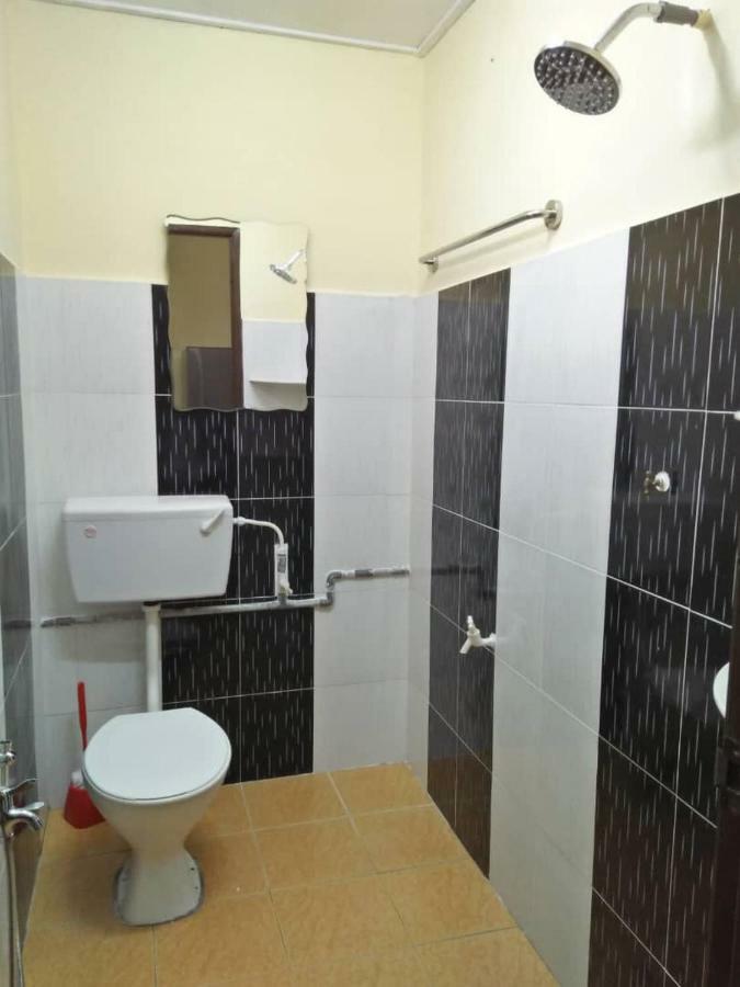 Homestay / Roomstay Muslim Budget Tanjung Malim Tanjong Malim Buitenkant foto